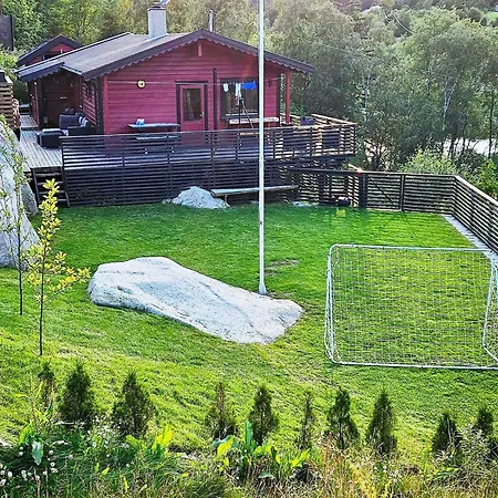 6 Person In Lyngdal, Cleaning Included 륑달